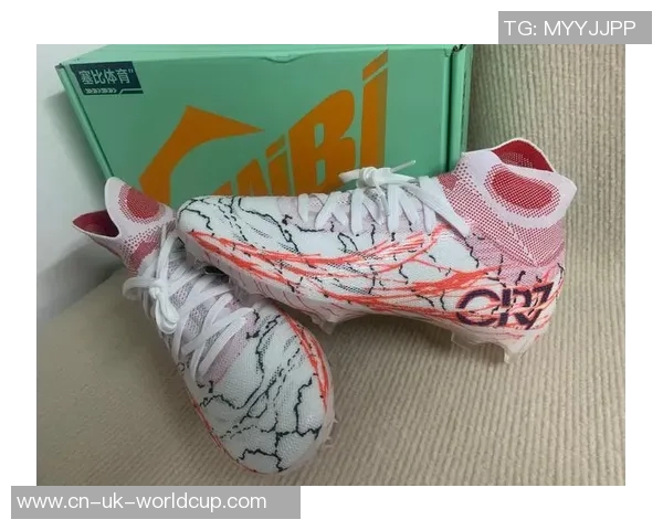 新手必备足球鞋推荐轻松上手助你快速提升球技